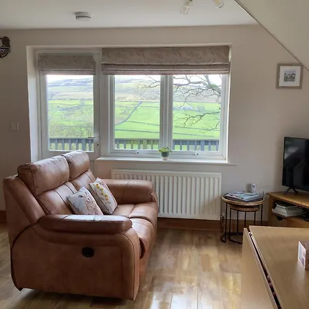 Byre オールストン